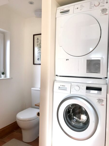 Modern & Stylish 3 Bedroom House with parking - Fully Serviced Accommodation