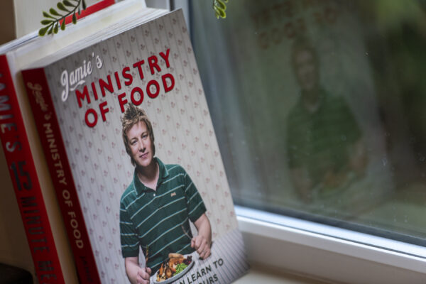 St Clements - Quintessentially British 3 Bedroom House - Fully Serviced Accommodation