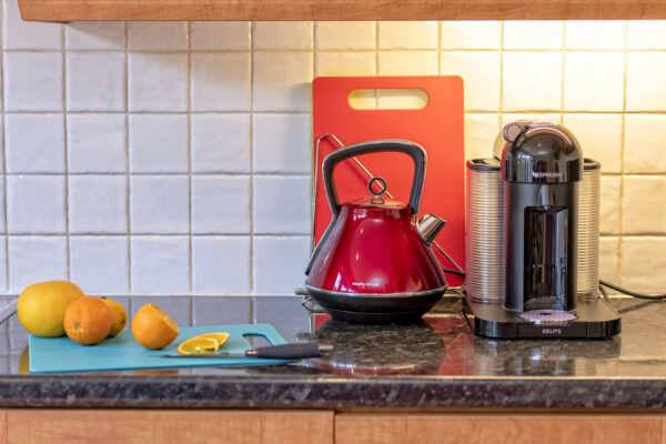 St Clements - Quintessentially British 3 Bedroom House - Fully Serviced Accommodation