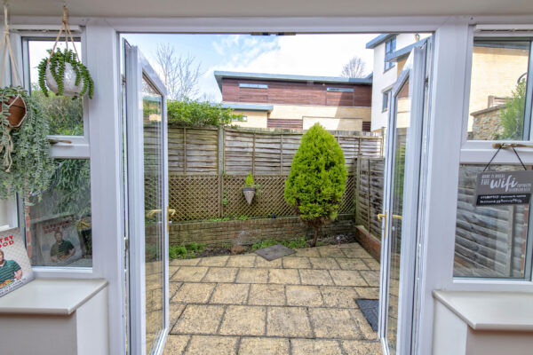 St Clements - Quintessentially British 3 Bedroom House - Fully Serviced Accommodation