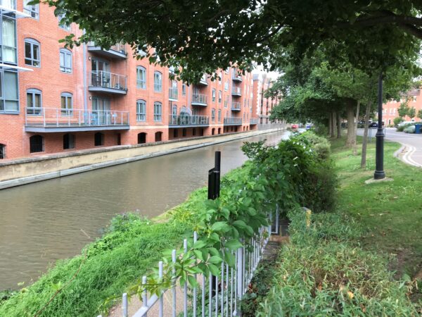 Spacious 5 Bedroom House in Jericho - Fully Serviced Accommodation