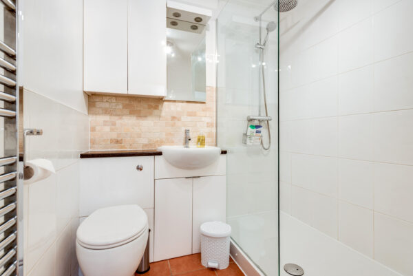 14 Paradise Street, Oxford, UK (2 Bedroom Flat)