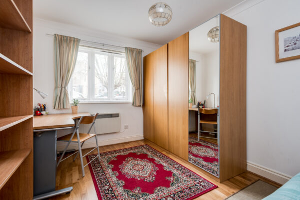 14 Paradise Street, Oxford, UK (2 Bedroom Flat)