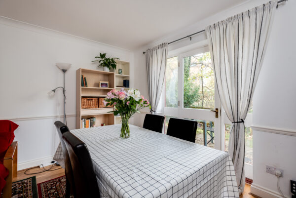 14 Paradise Street, Oxford, UK (2 Bedroom Flat)