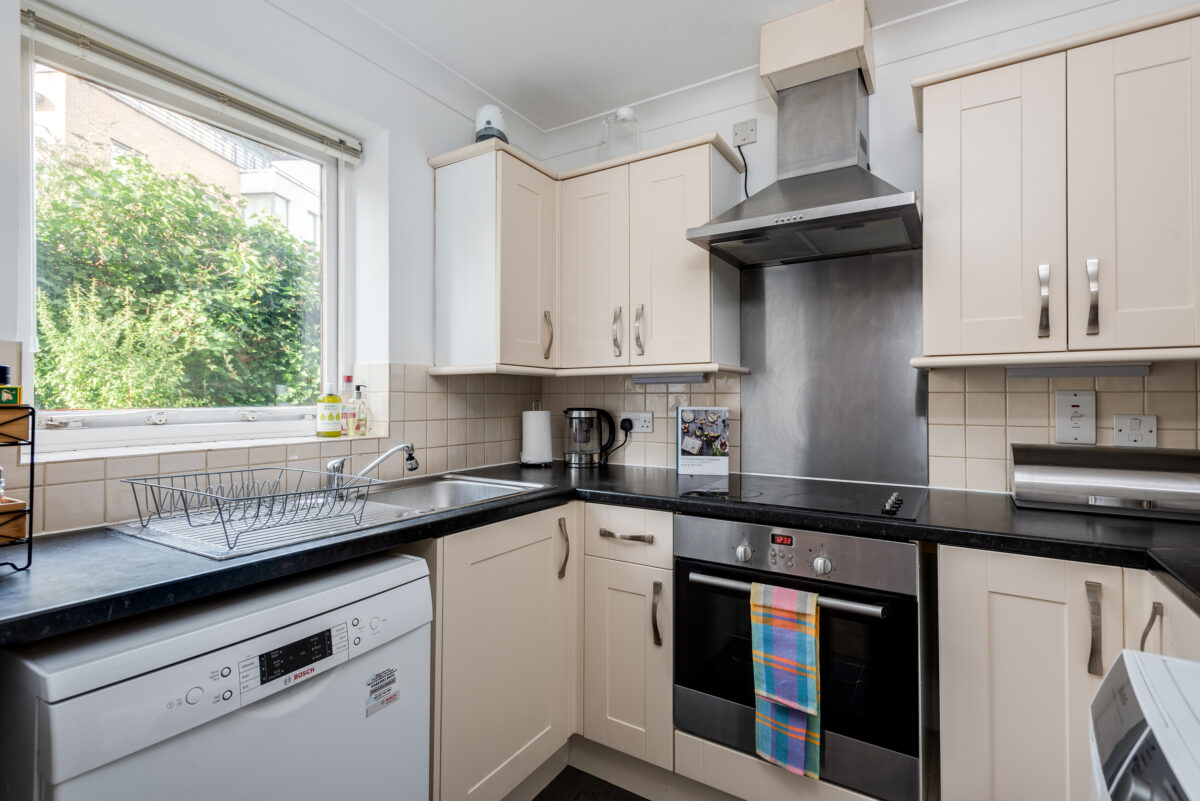 14 Paradise Street, Oxford, UK (2 Bedroom Flat)