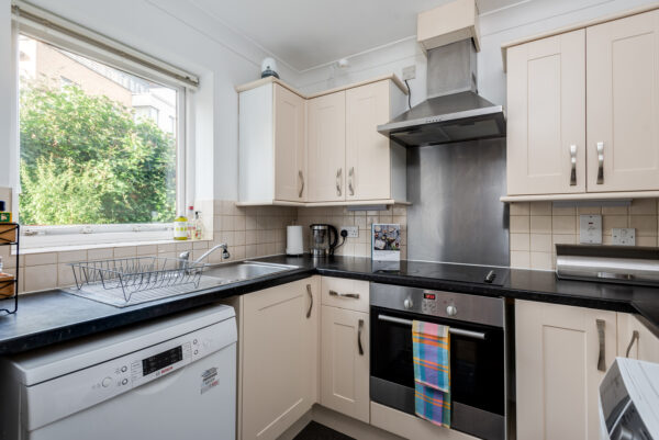 14 Paradise Street, Oxford, UK (2 Bedroom Flat)