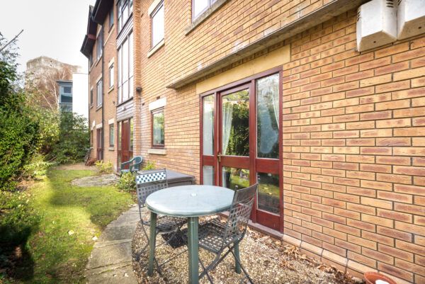 14 Paradise Street, Oxford, UK (2 Bedroom Flat)