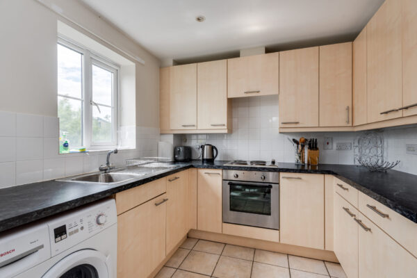 Fully Serviced 2 Bedroom Apartment - Short-Let - OX2