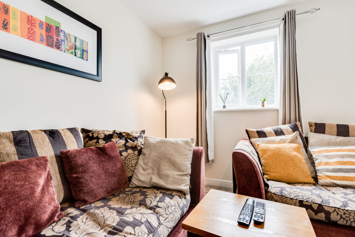 Fully Serviced 2 Bedroom Apartment - Short-Let - OX2