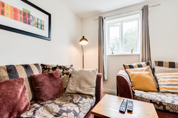 Fully Serviced 2 Bedroom Apartment - Short-Let - OX2