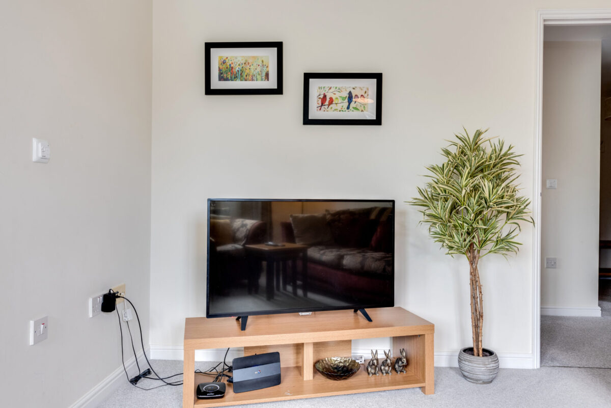 Fully Serviced 2 Bedroom Apartment - Short-Let - OX2