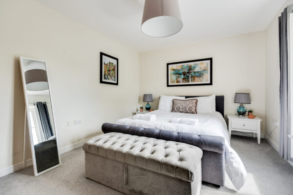 Fully Serviced 2 Bedroom Apartment - Short-Let - OX2