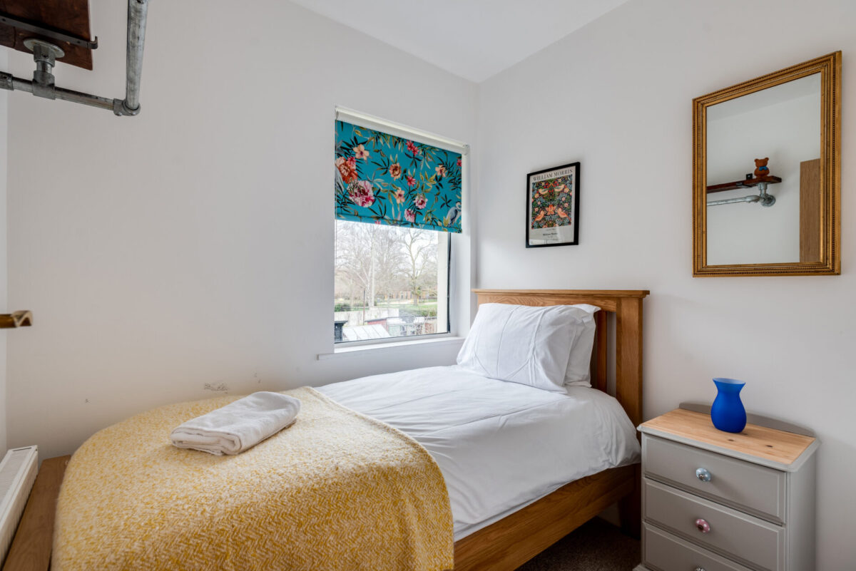 Tasteful 3-BR House with parking near Florence Park