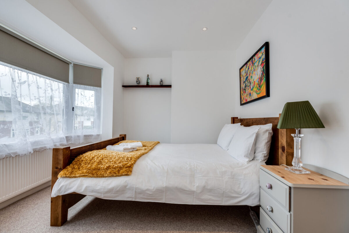 Tasteful 3-BR House with parking near Florence Park