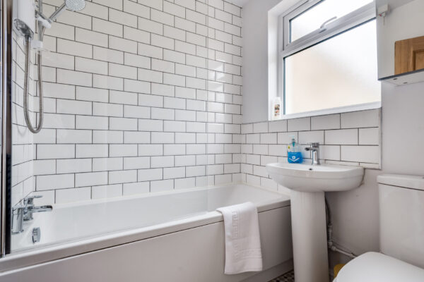 Tasteful 3-BR House with parking near Florence Park