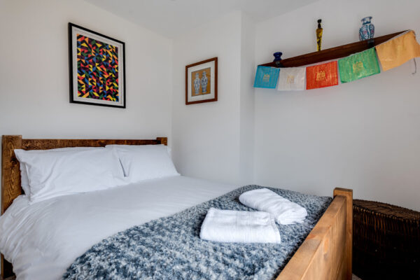 Tasteful 3-BR House with parking near Florence Park