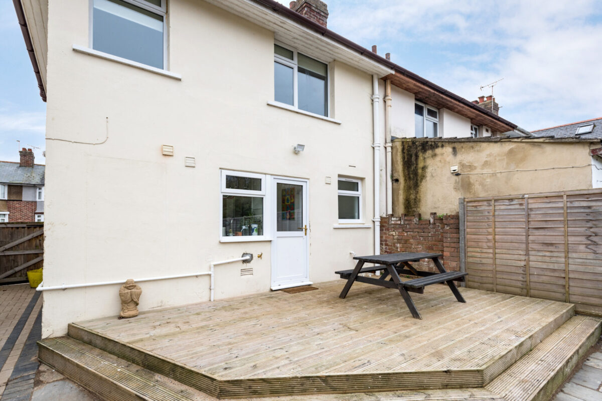 Tasteful 3-BR House with parking near Florence Park