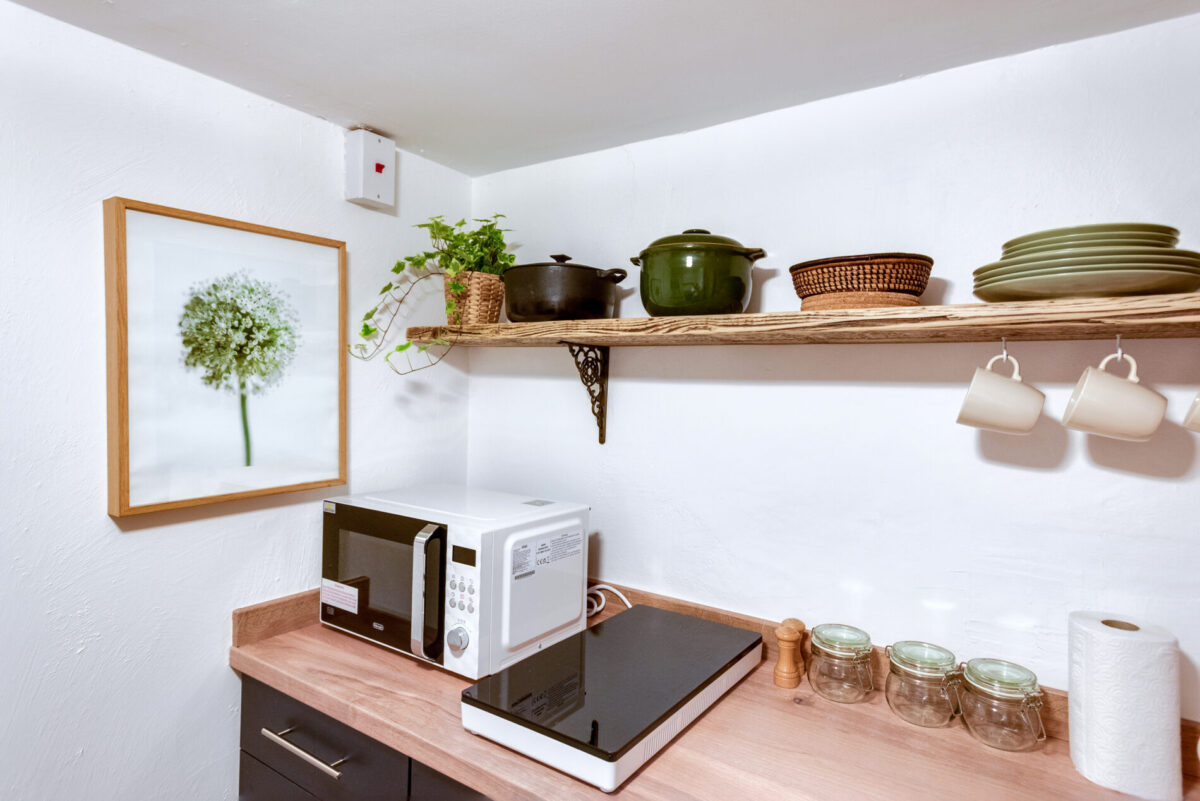 The Summertown STUDIO - 1 Bedroom with kitchenette (Fully Serviced Accommodation)