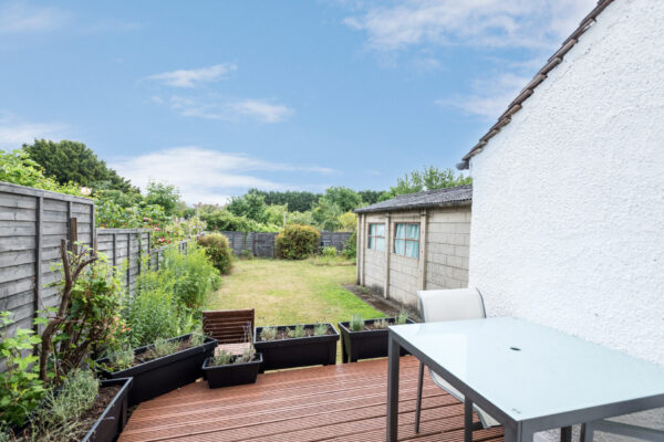 Fully Serviced 3-Bedroom Home with parking & garden