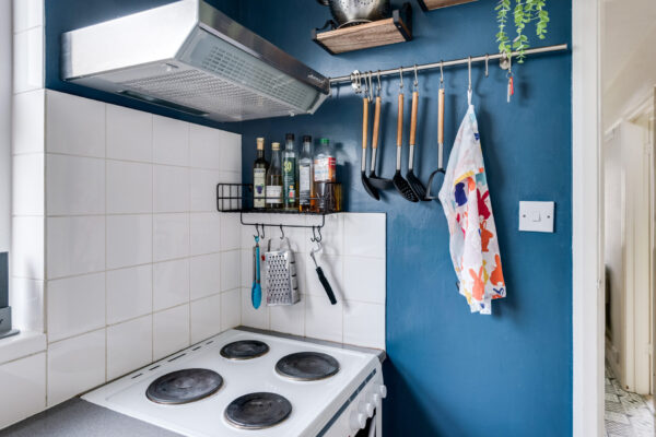 Fully Serviced 3-Bedroom Home with parking & garden